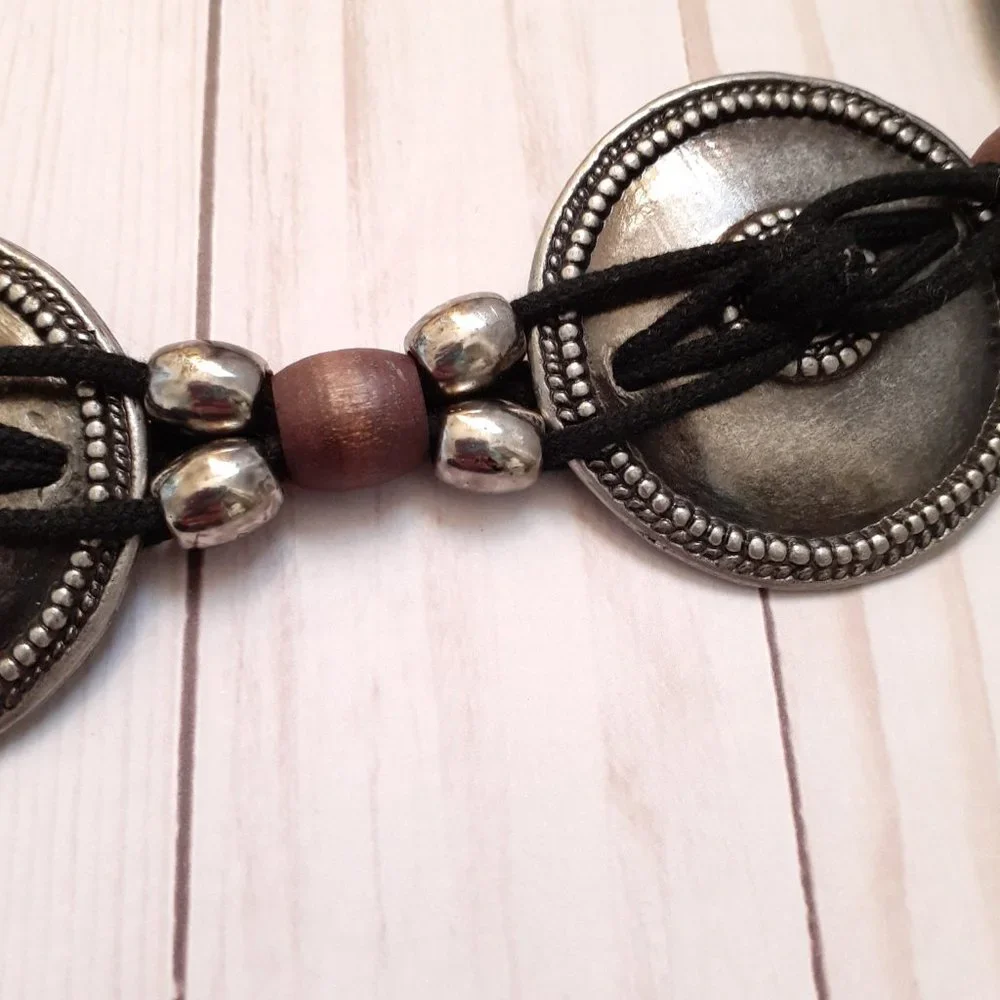 Vintage 80s Medallion & Bead Elastic Cord Belt Black Silvertone